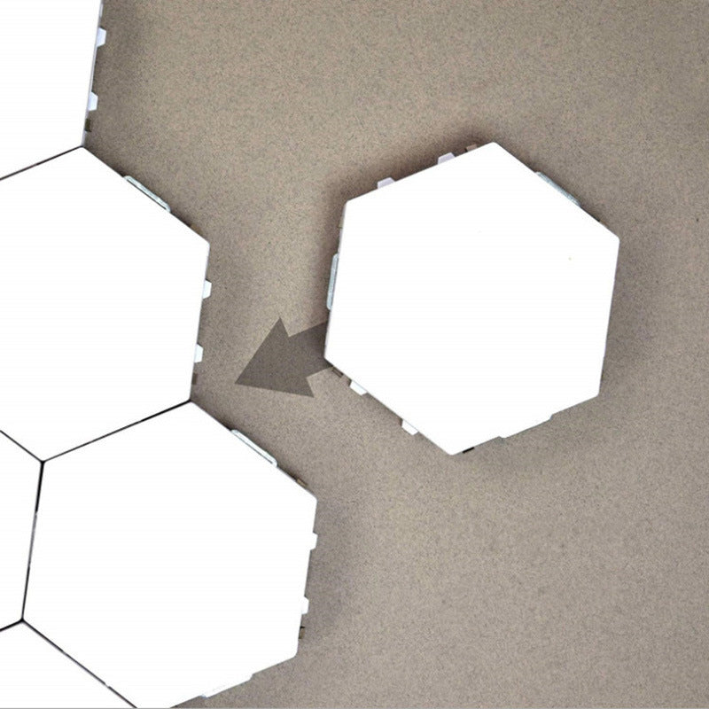 Honeycomb Quantum Light